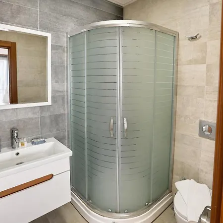 Otel Sarum *